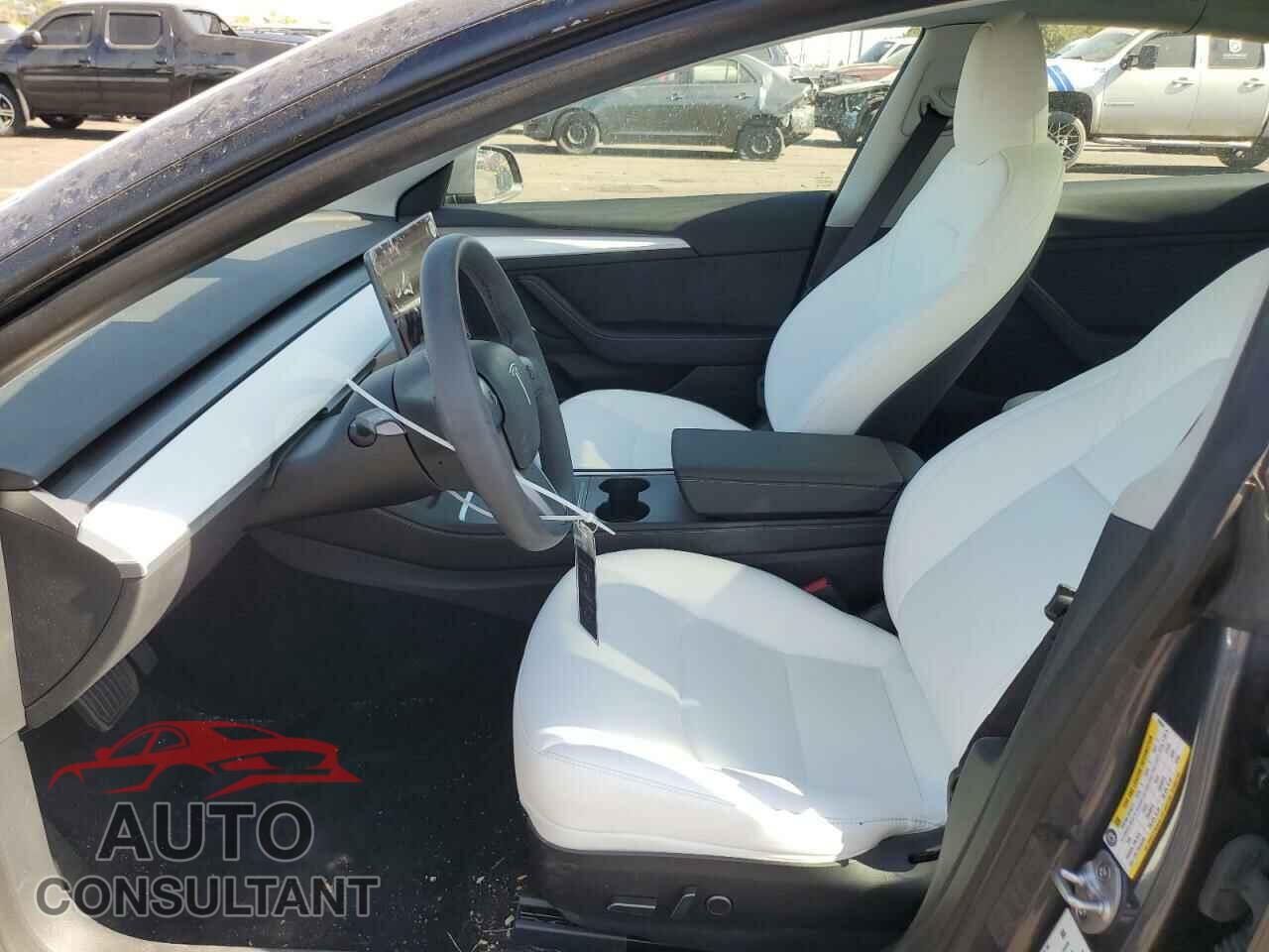 TESLA MODEL 3 2023 - 5YJ3E1EA1PF709568