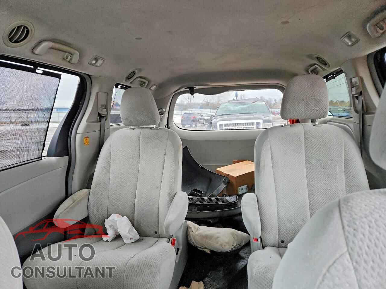 TOYOTA All Models 2011 - 5TDJK3DC4BS023849