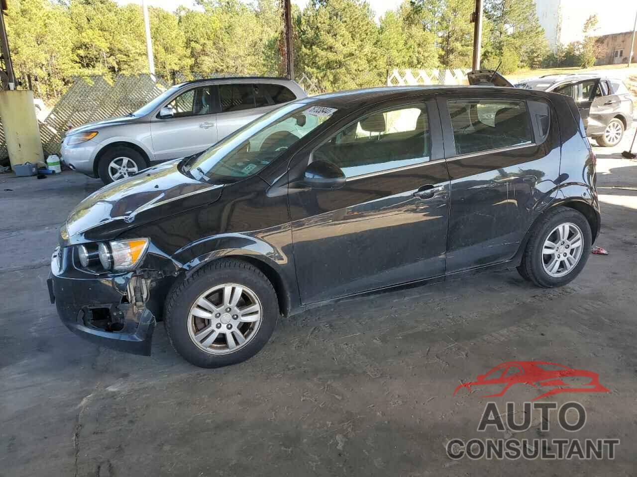 CHEVROLET SONIC 2016 - 1G1JC6SH2G4160703