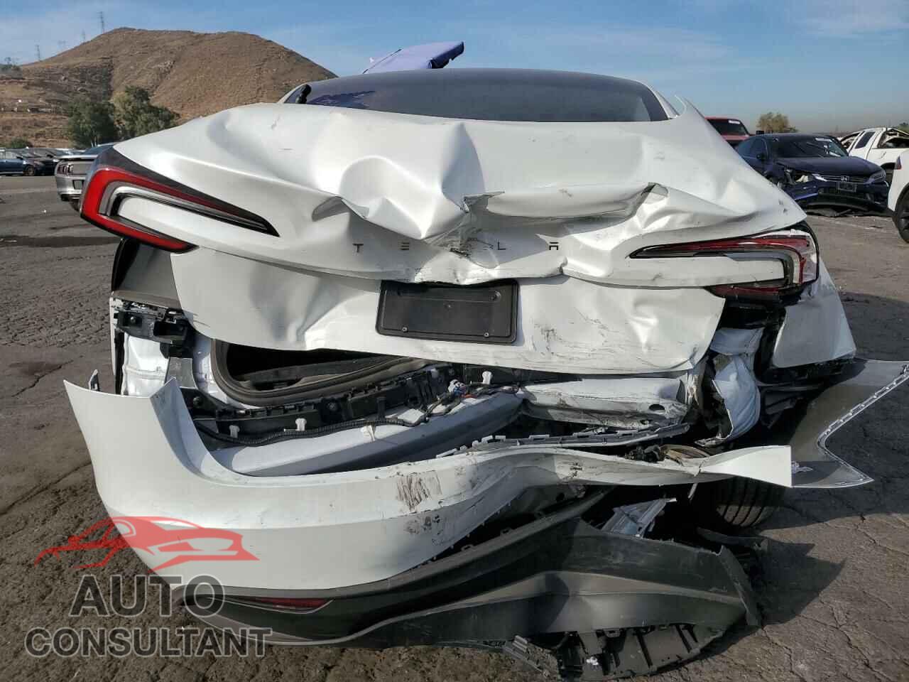 TESLA MODEL 3 2024 - 5YJ3E1EA8RF853170