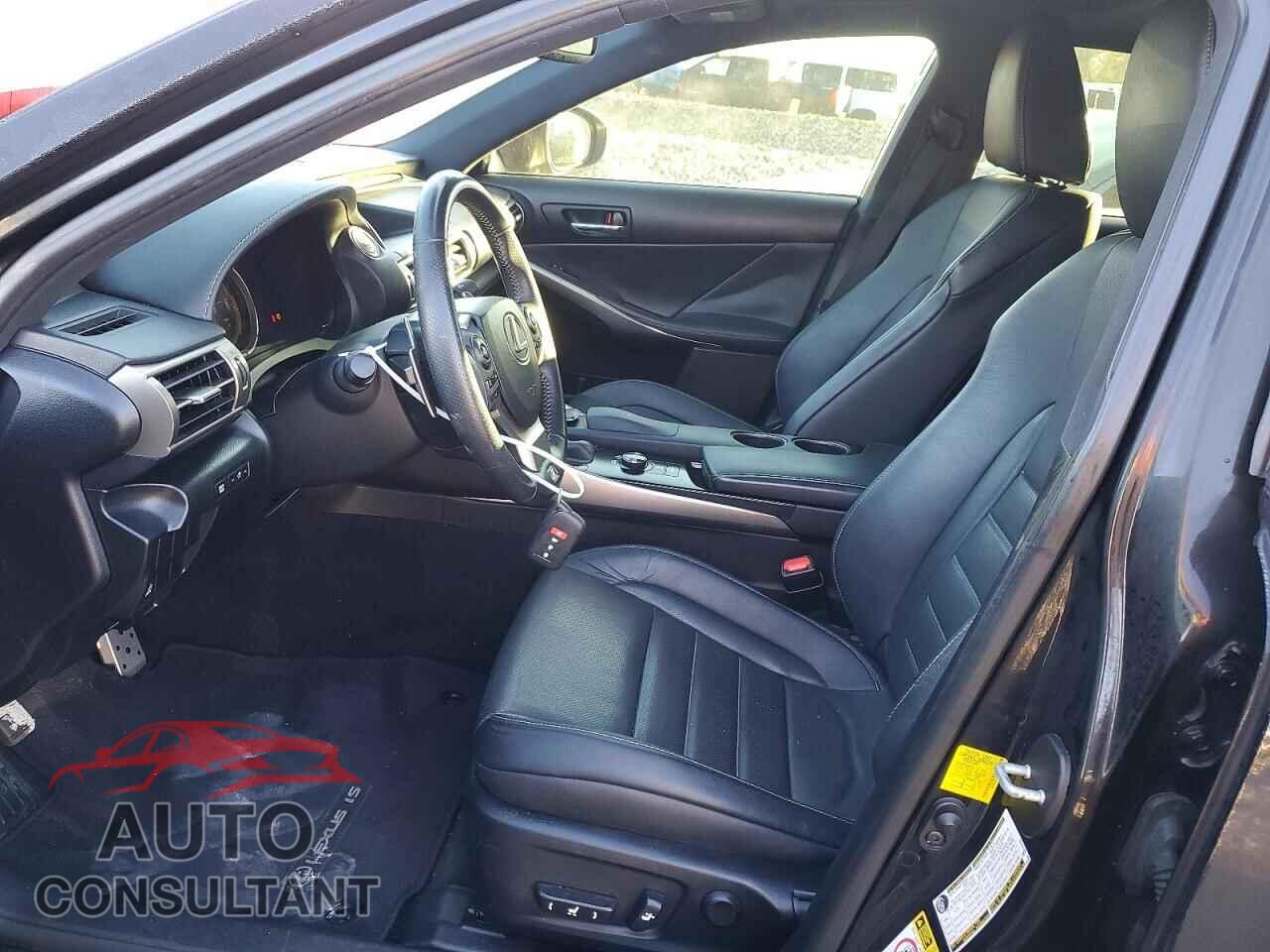 LEXUS IS 2014 - JTHBE1D23E5013975