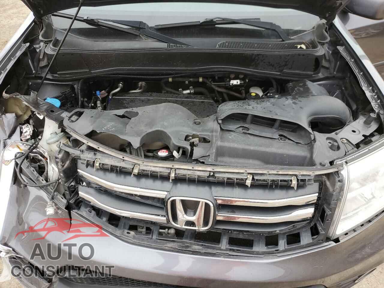 HONDA PILOT 2015 - 5FNYF4H51FB007705