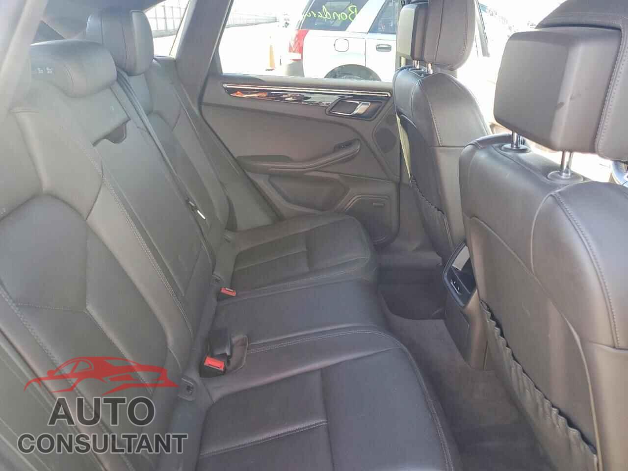 PORSCHE MACAN 2015 - WP1AB2A54FLB68489