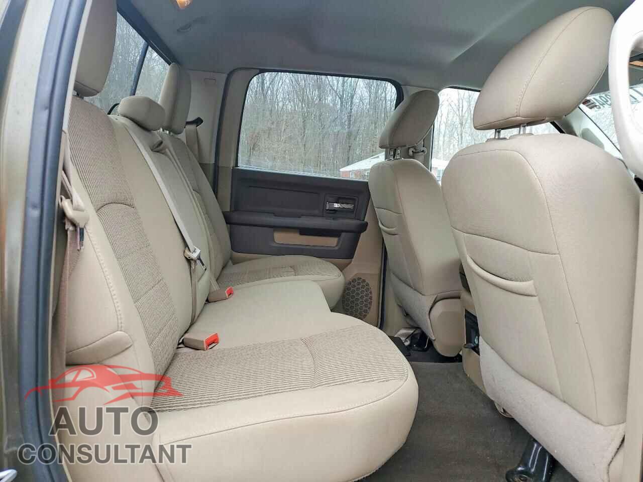 DODGE RAM 1500 2012 - 1C6RD7LT0CS106894