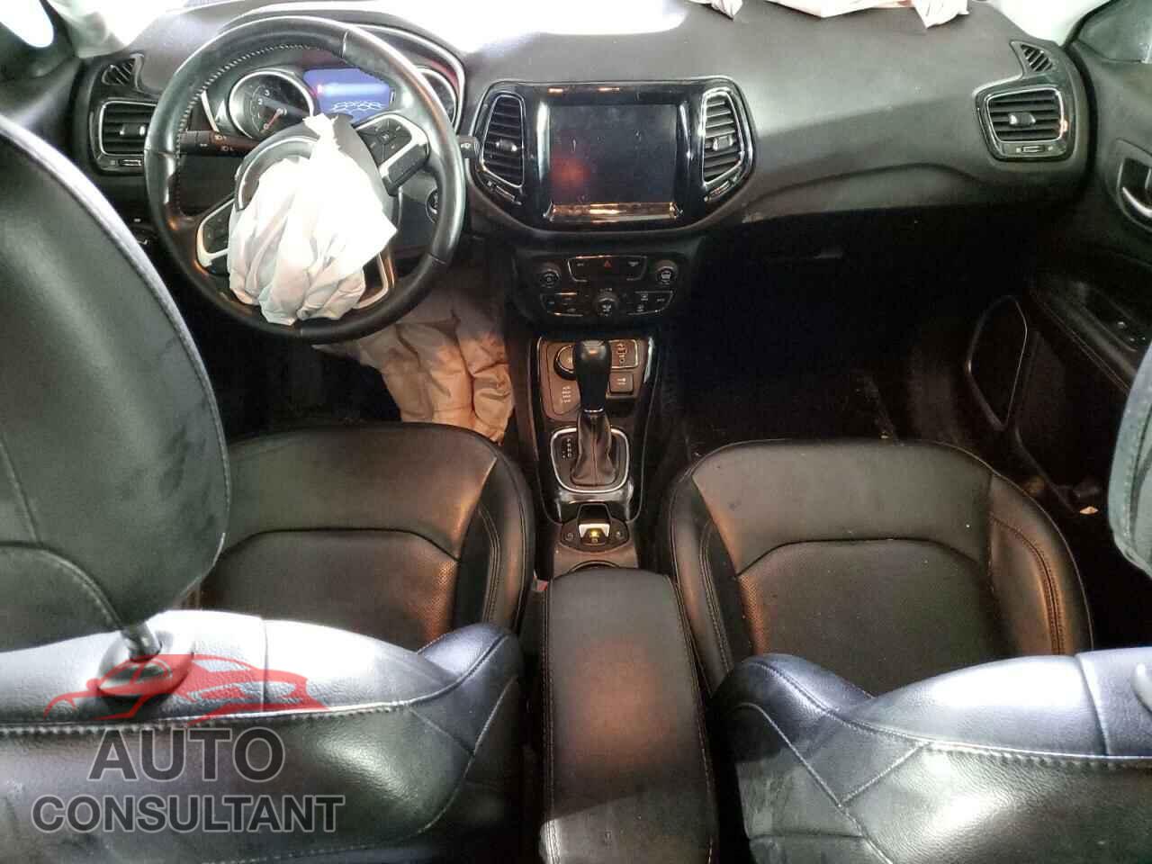 JEEP COMPASS 2019 - 3C4NJDCB3KT753387
