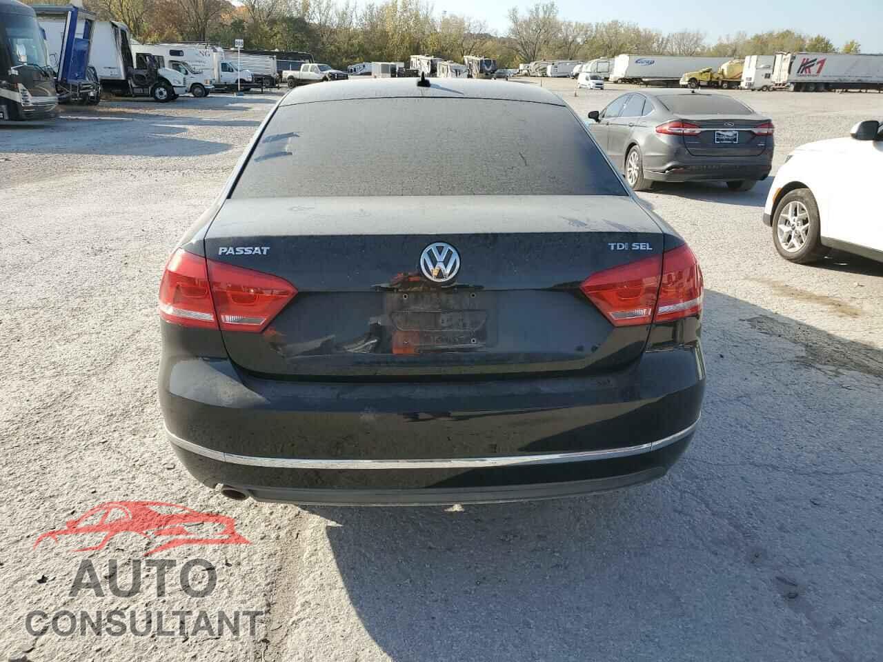 VOLKSWAGEN PASSAT 2013 - 1VWCN7A36DC110097