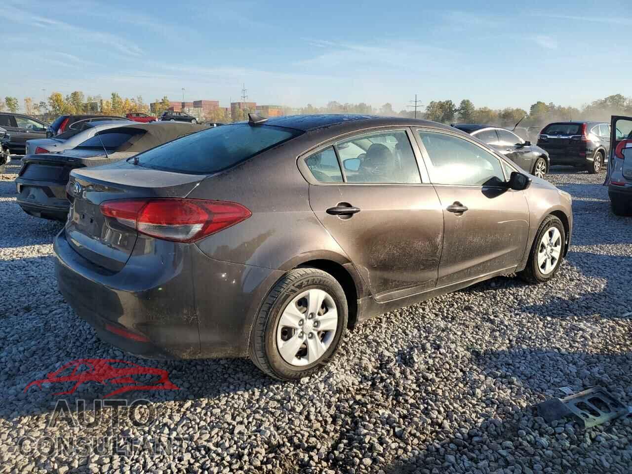 KIA FORTE 2017 - 3KPFL4A70HE069696