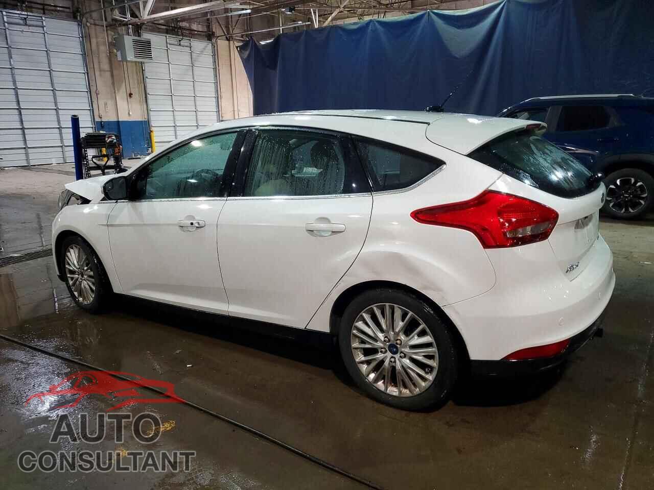 FORD FOCUS 2016 - 1FADP3N24GL299449