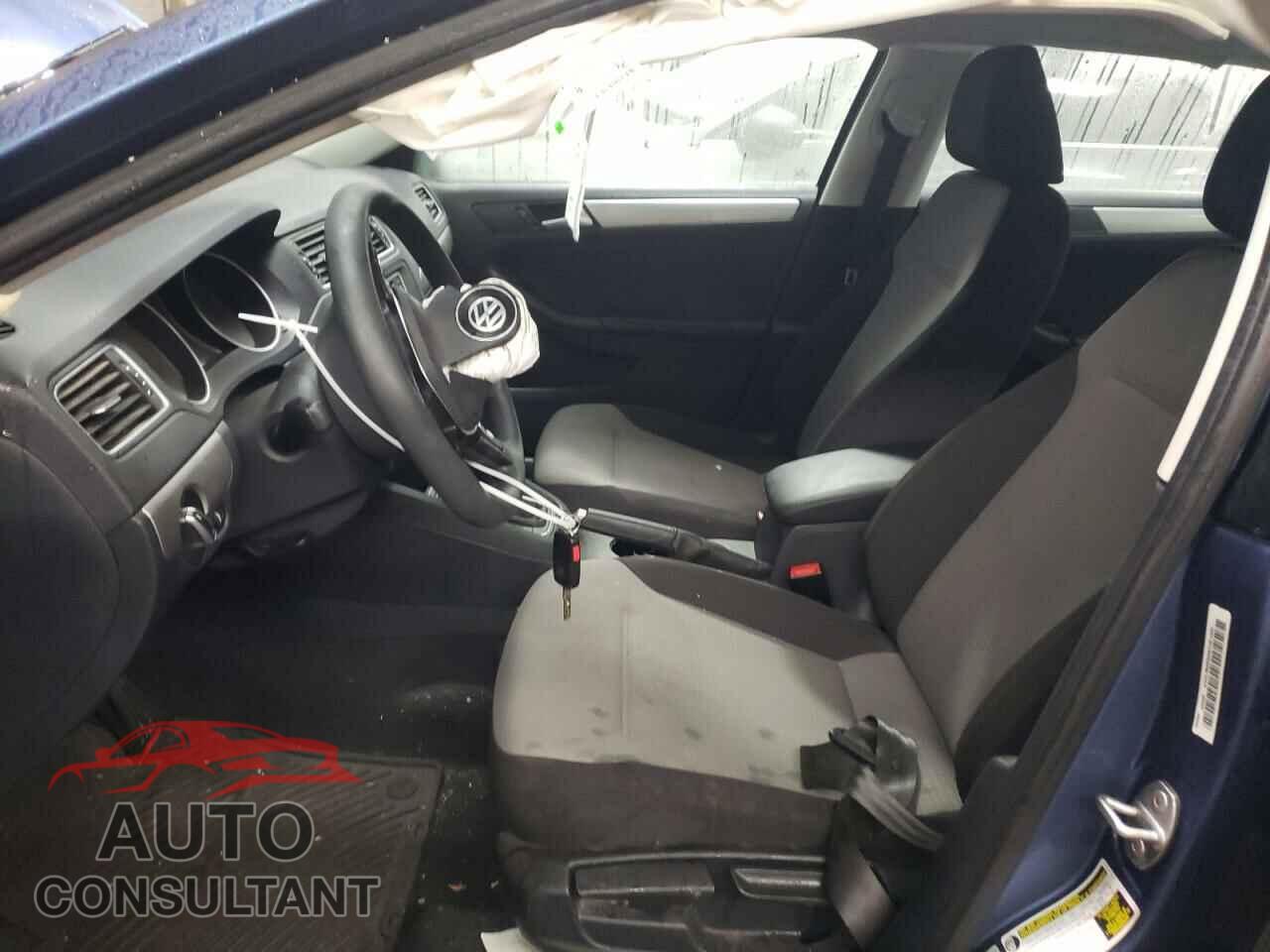 VOLKSWAGEN JETTA 2017 - 3VW2B7AJ3HM244668