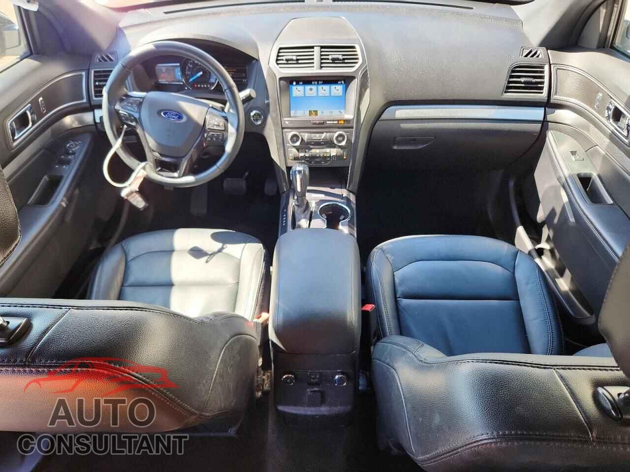 FORD EXPLORER 2018 - 1FM5K8D80JGB87498