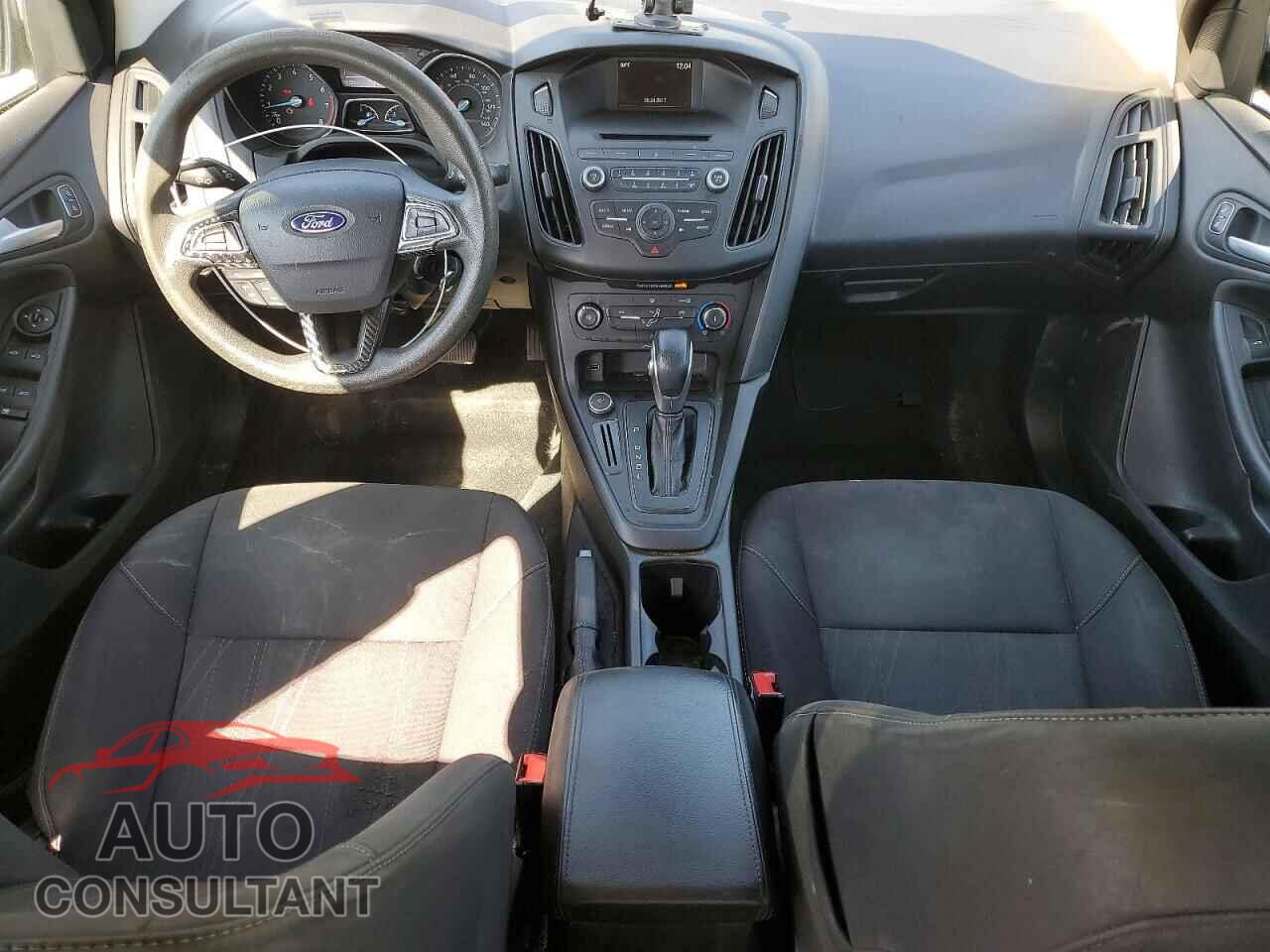FORD FOCUS 2017 - 1FADP3F22HL338264