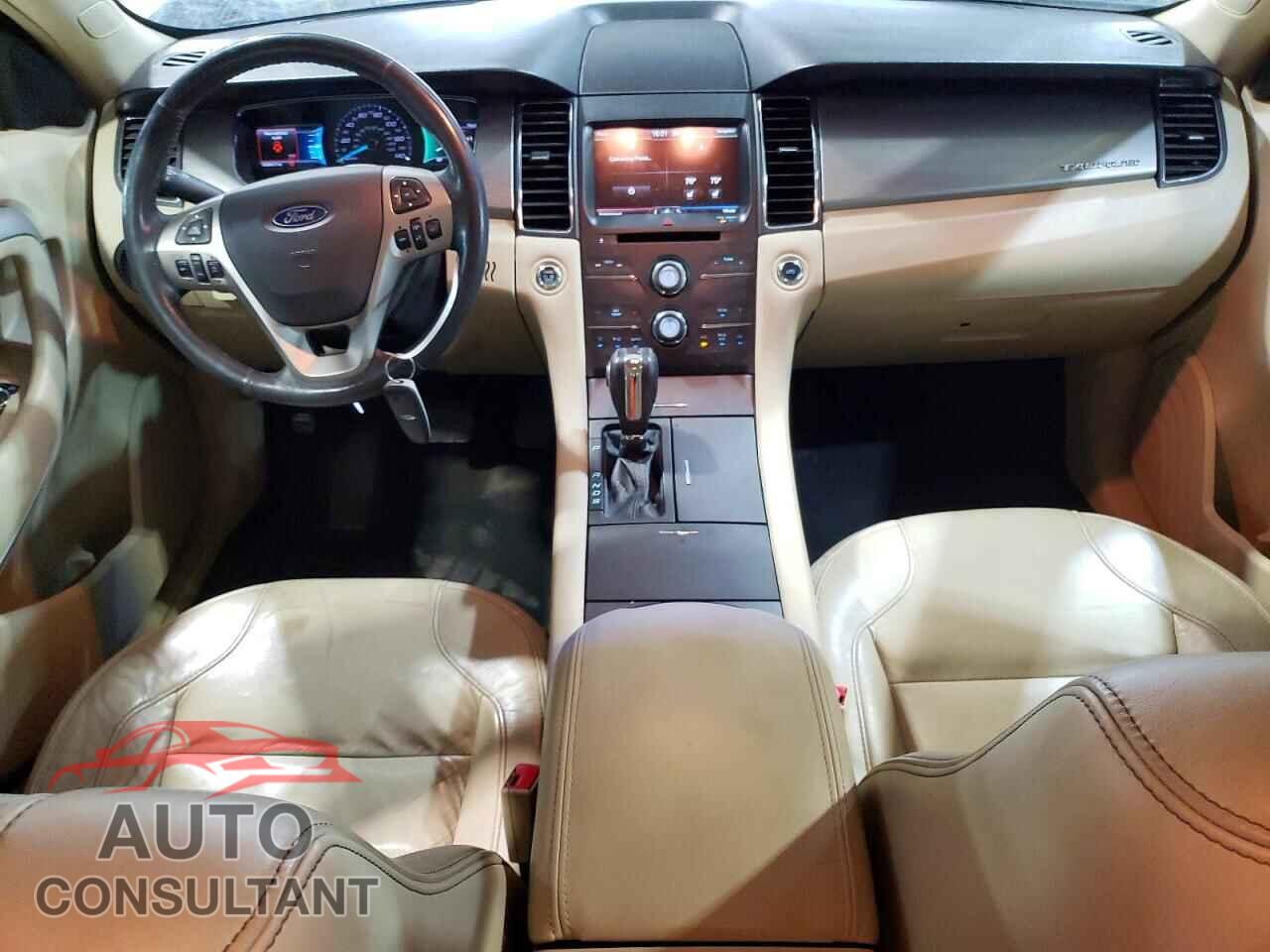 FORD TAURUS 2015 - 1FAHP2E88FG181797