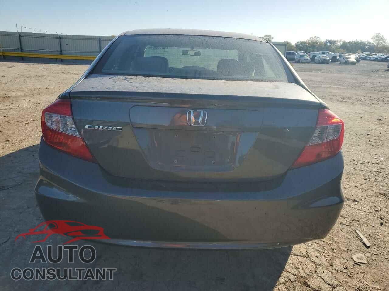 HONDA CIVIC 2012 - 2HGFB2F50CH595453