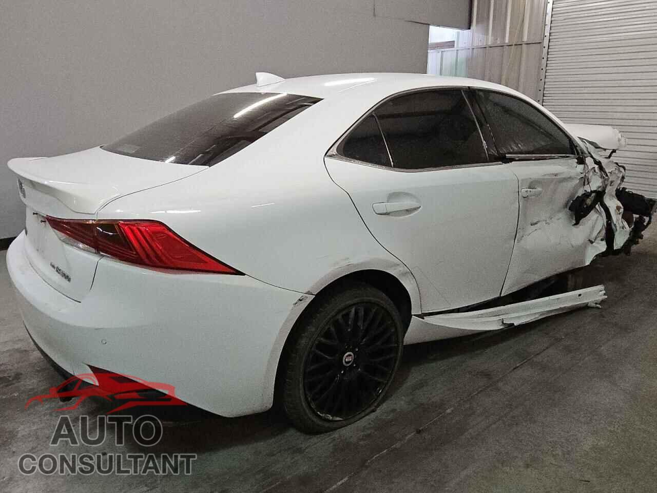 LEXUS IS 2019 - JTHC81D25K5039016