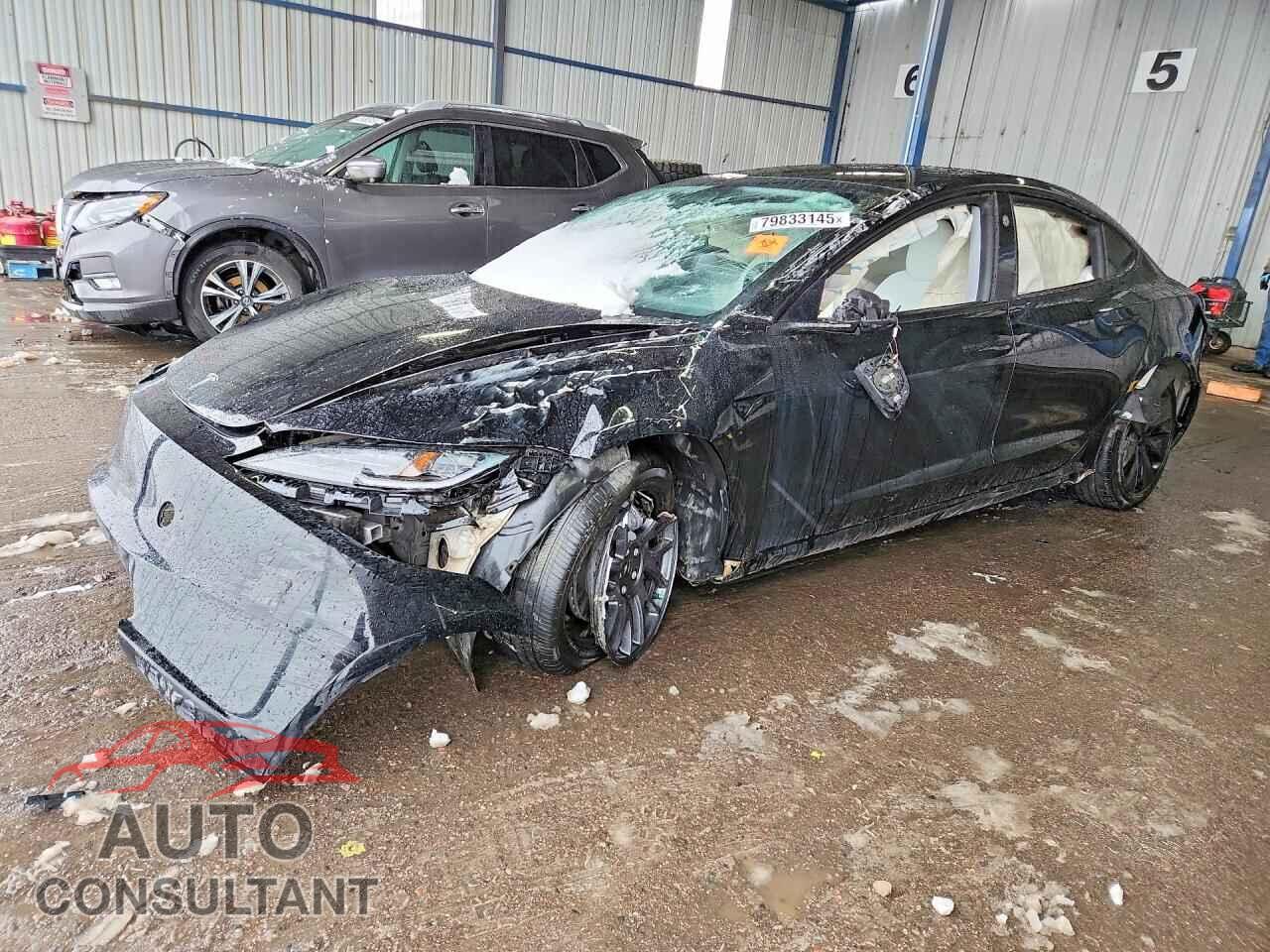 TESLA MODEL 3 2024 - 5YJ3E1EA3RF867882