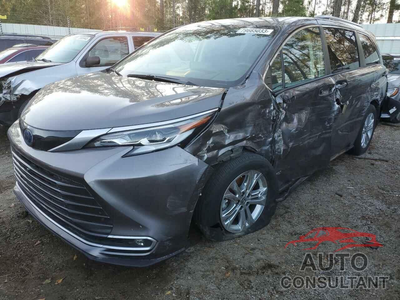 TOYOTA SIENNA 2021 - 5TDESKFC7MS028474