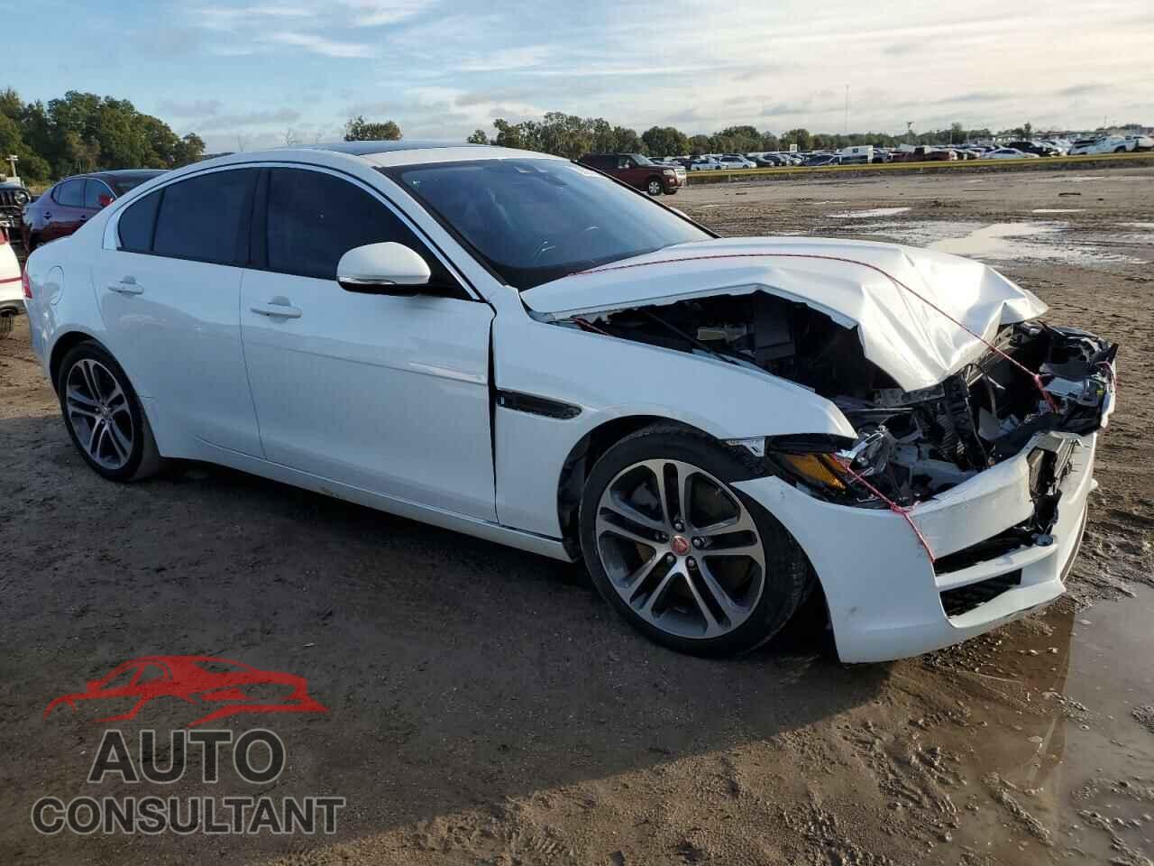 JAGUAR XE 2017 - SAJAD4BV8HCP11451