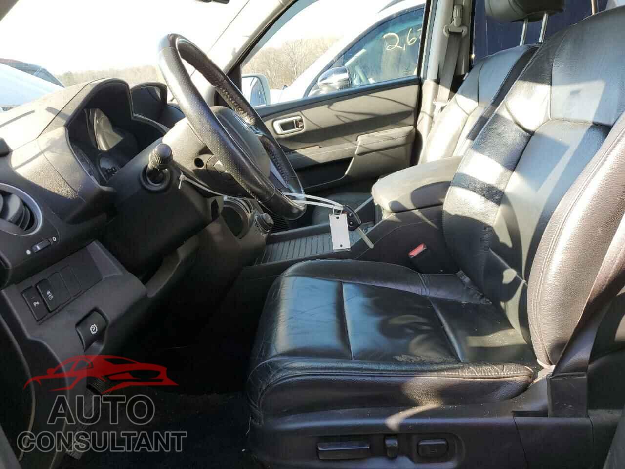 HONDA PILOT 2015 - 5FNYF4H9XFB053486