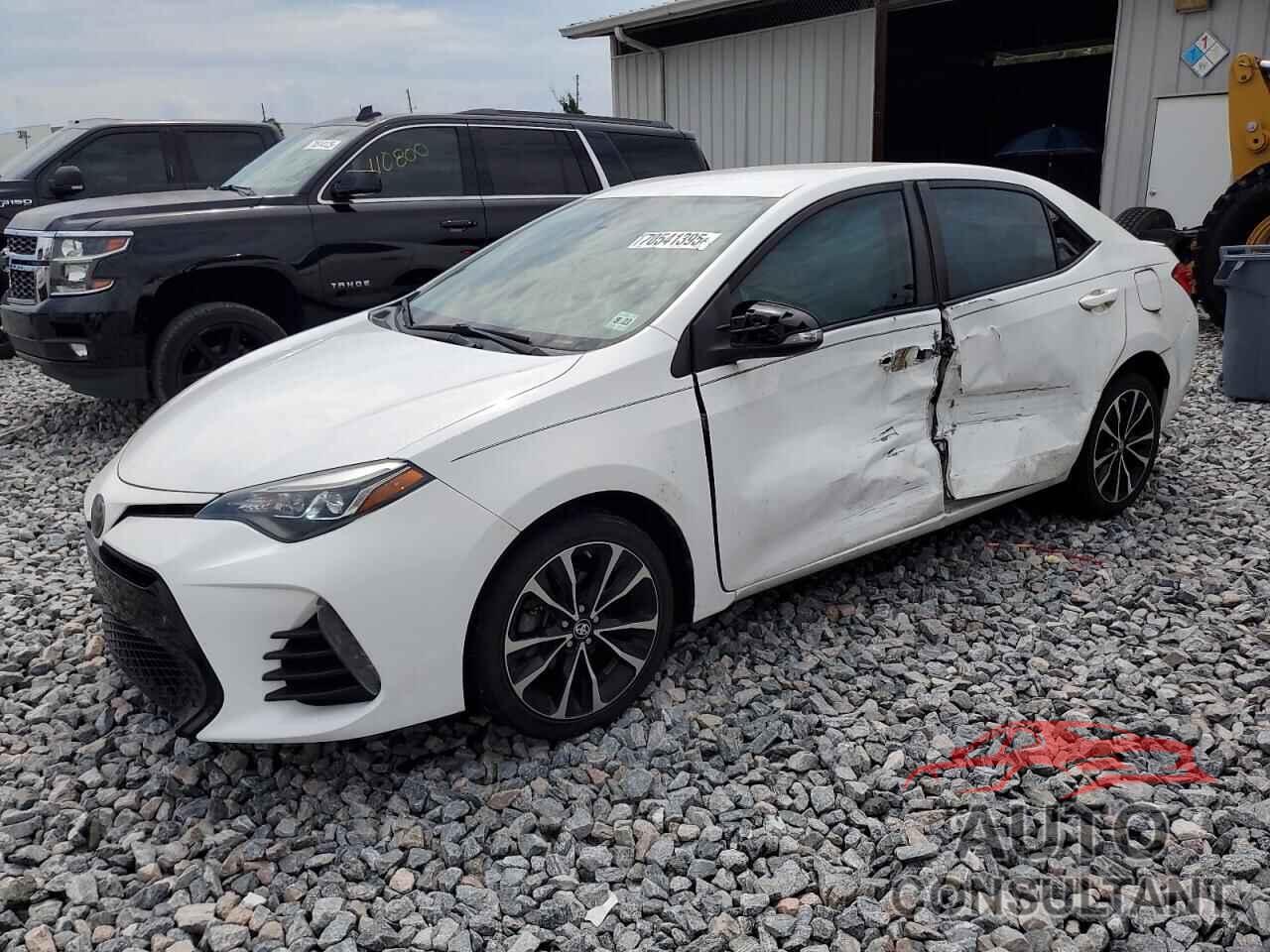 TOYOTA COROLLA 2018 - 5YFBURHE0JP781725