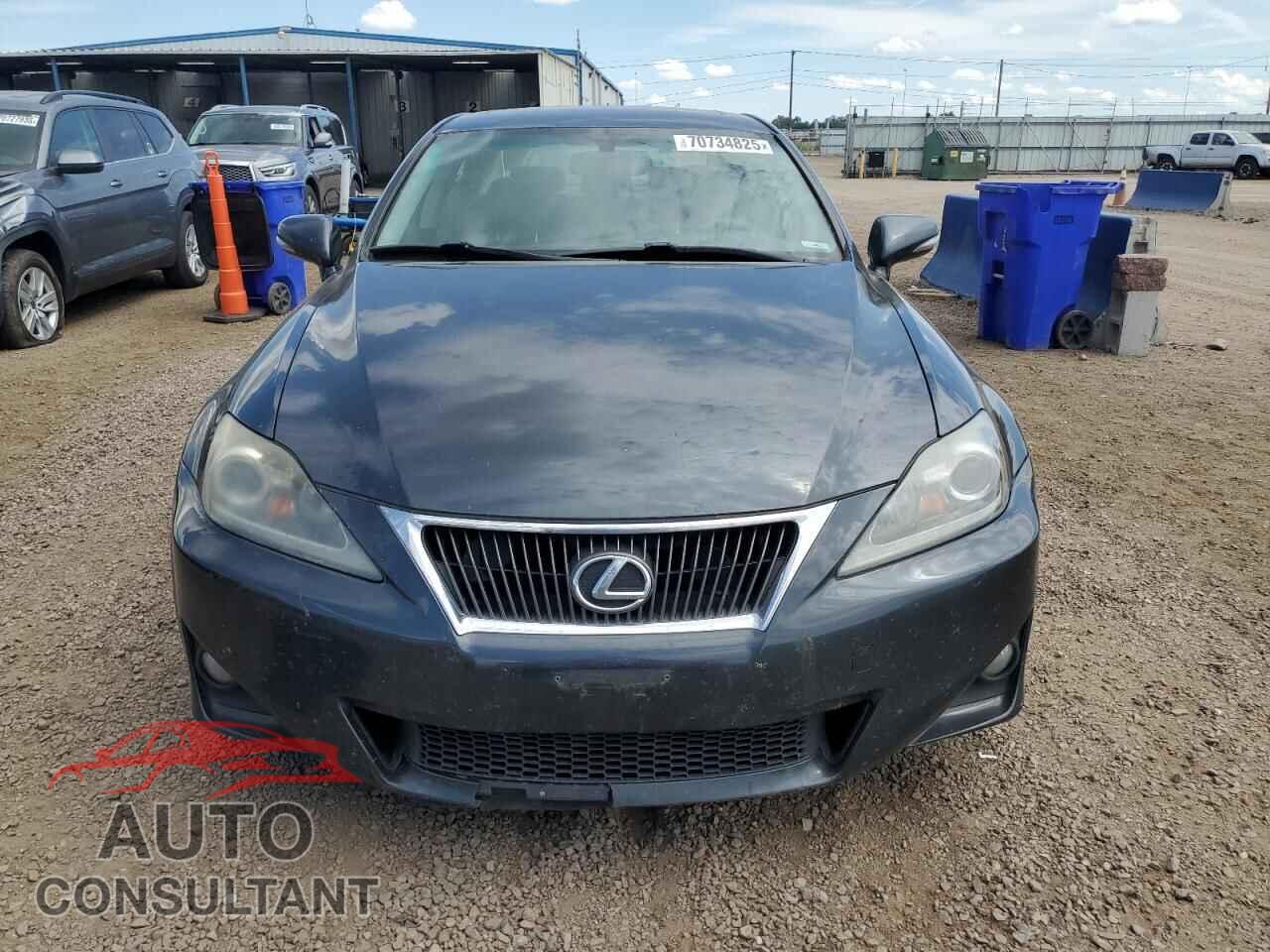 LEXUS IS 2011 - JTHBF5C25B5144410