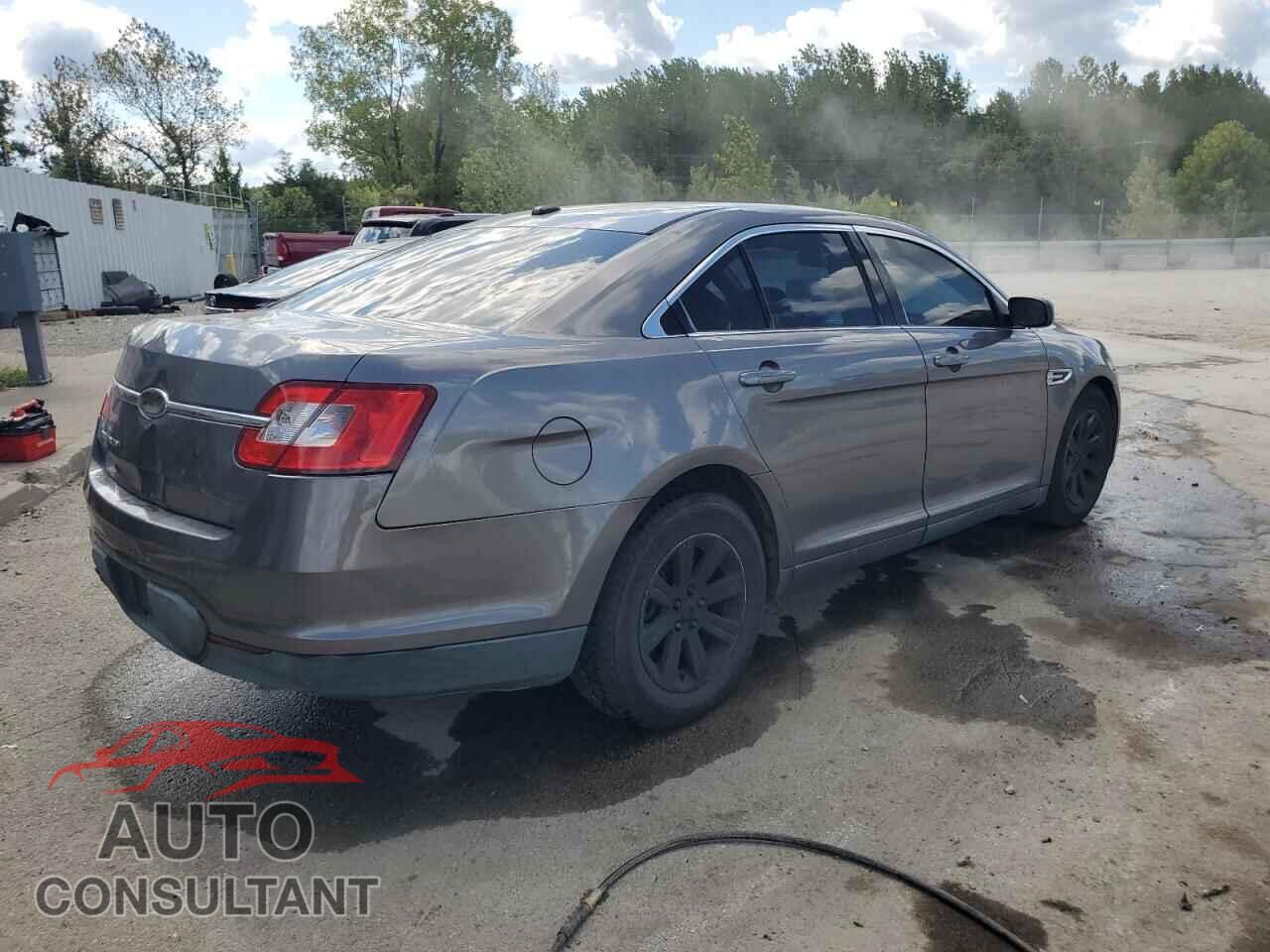FORD TAURUS 2011 - 1FAHP2DW9BG144591