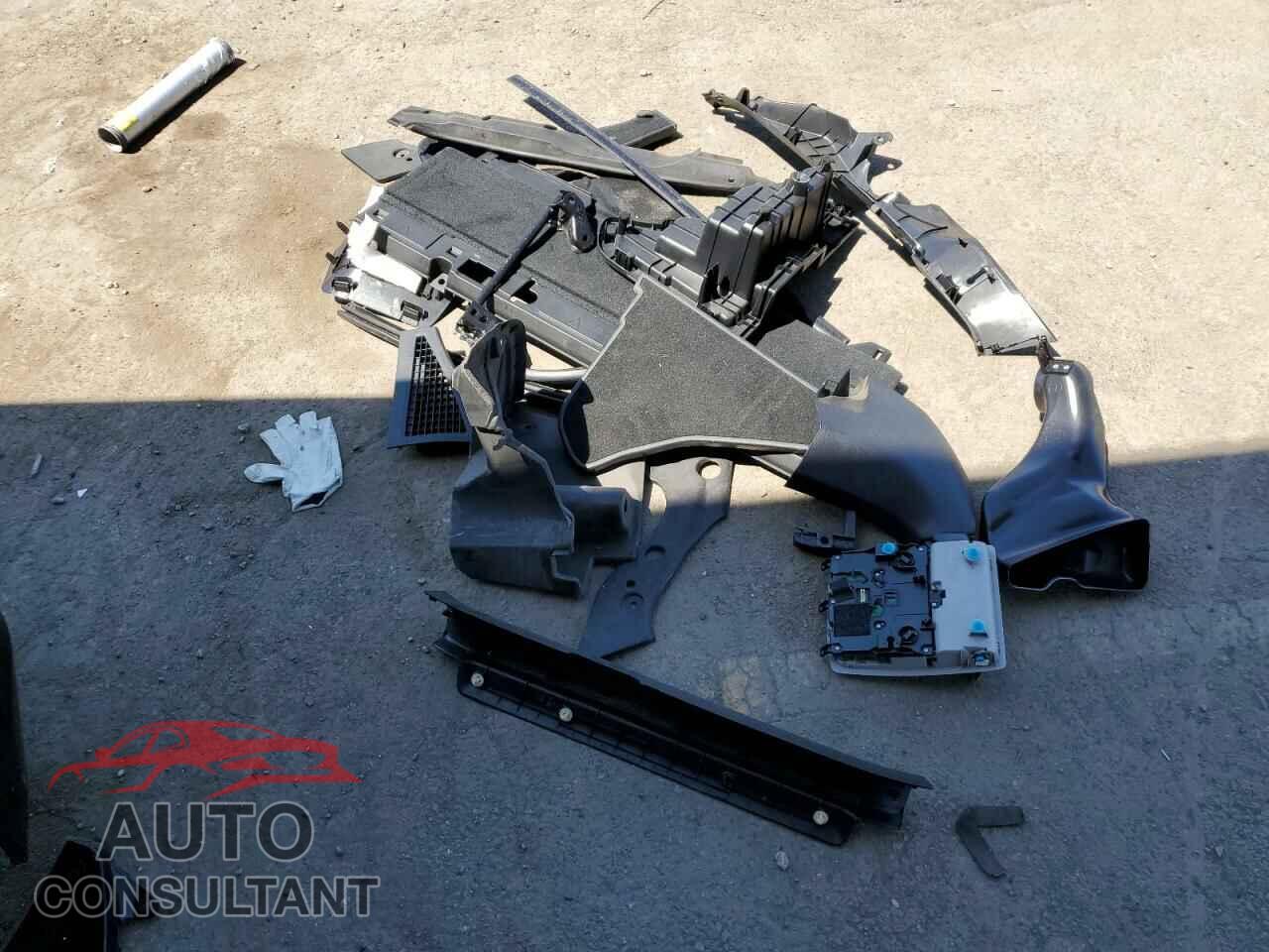 LEXUS CT 200 2013 - JTHKD5BH8D2132641