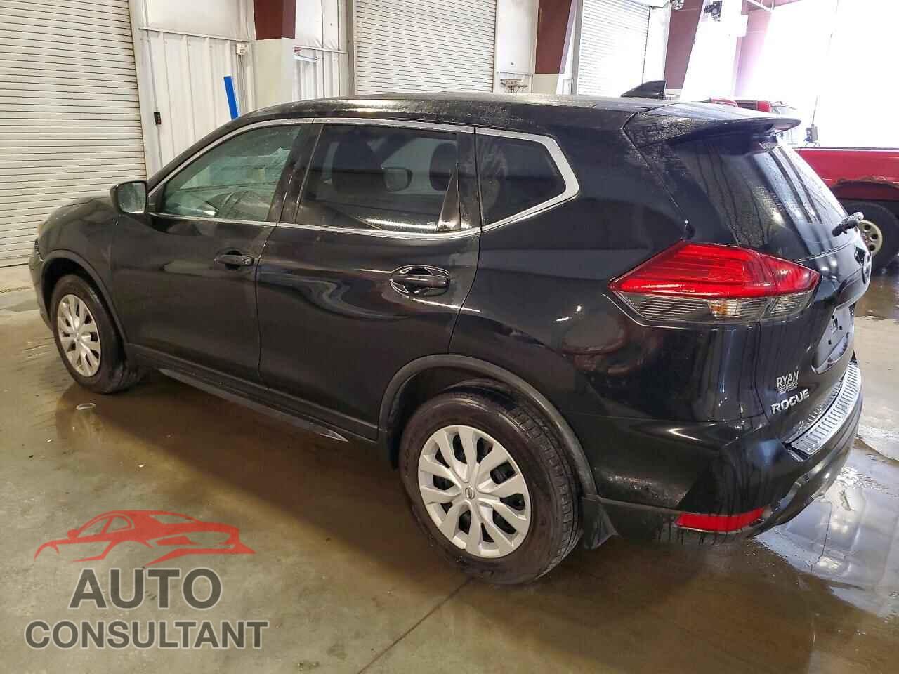 NISSAN ROGUE 2017 - KNMAT2MV2HP512715