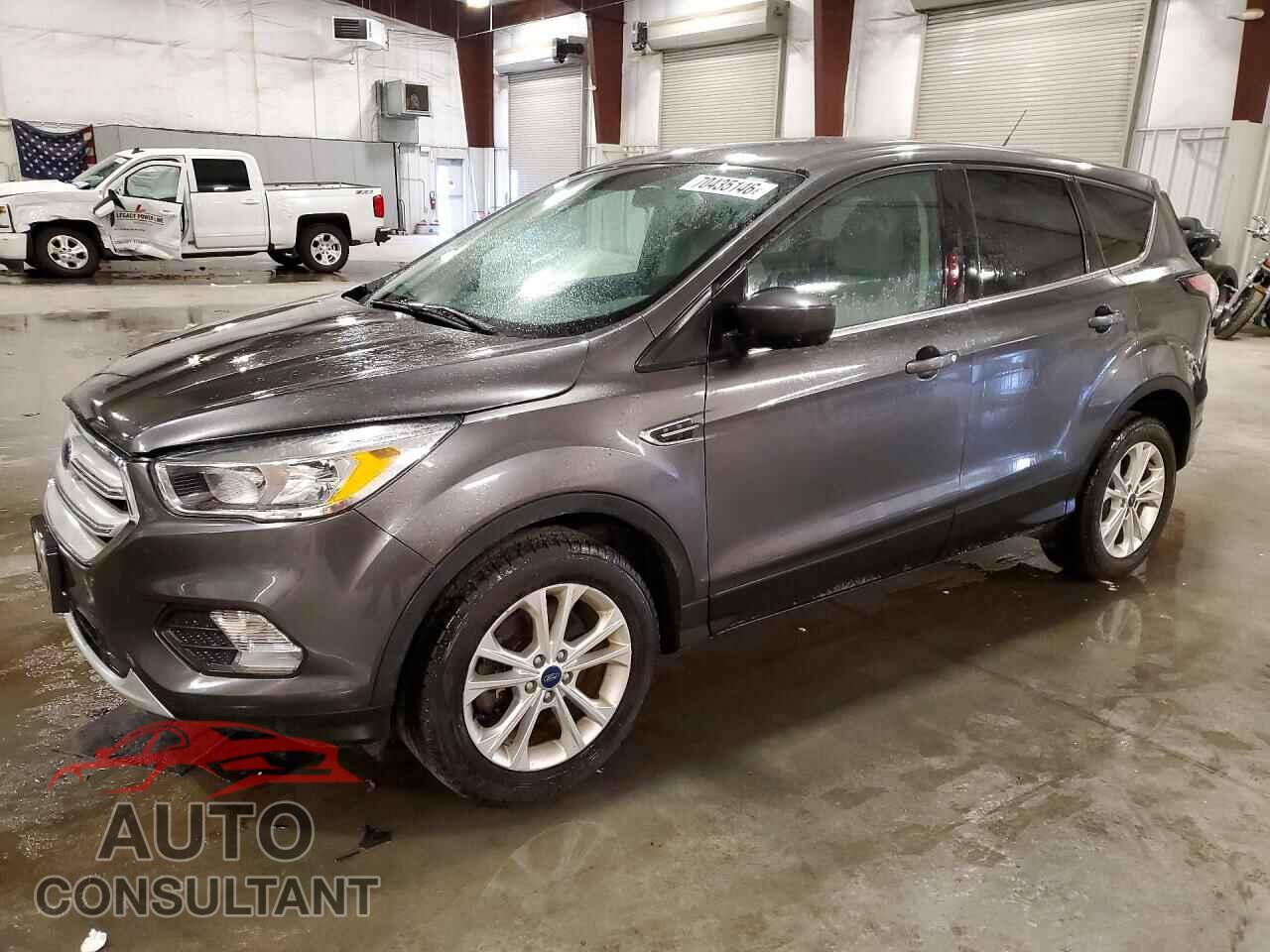 FORD ESCAPE 2017 - 1FMCU9G97HUB82709