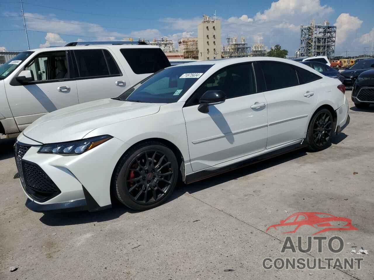 TOYOTA AVALON 2020 - 4T1FZ1FB6LU041580