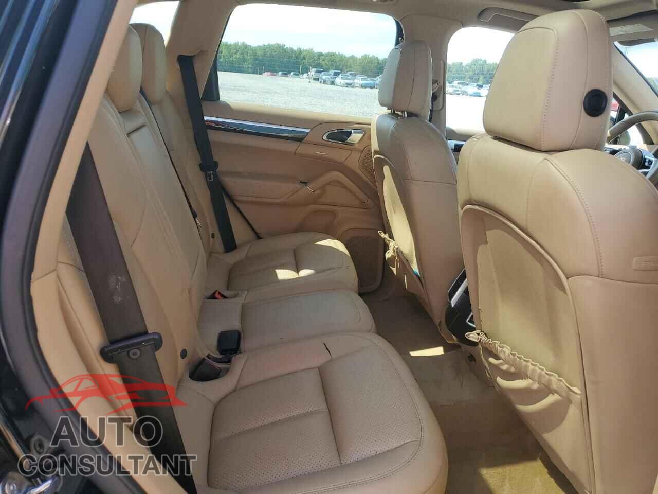 PORSCHE CAYENNE 2015 - WP1AB2A21FLA56710