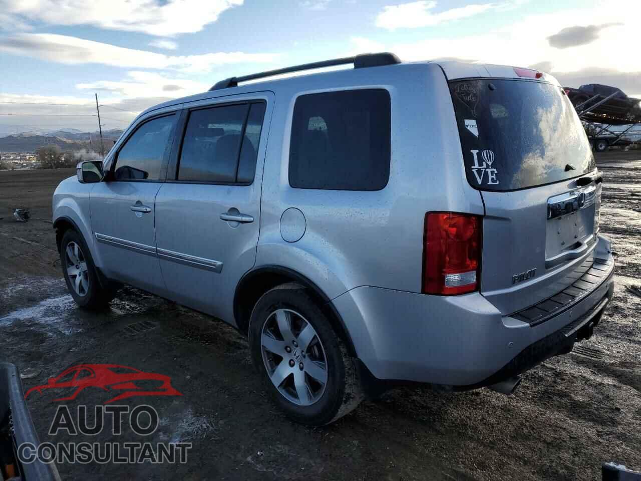 HONDA PILOT 2015 - 5FNYF4H97FB058791
