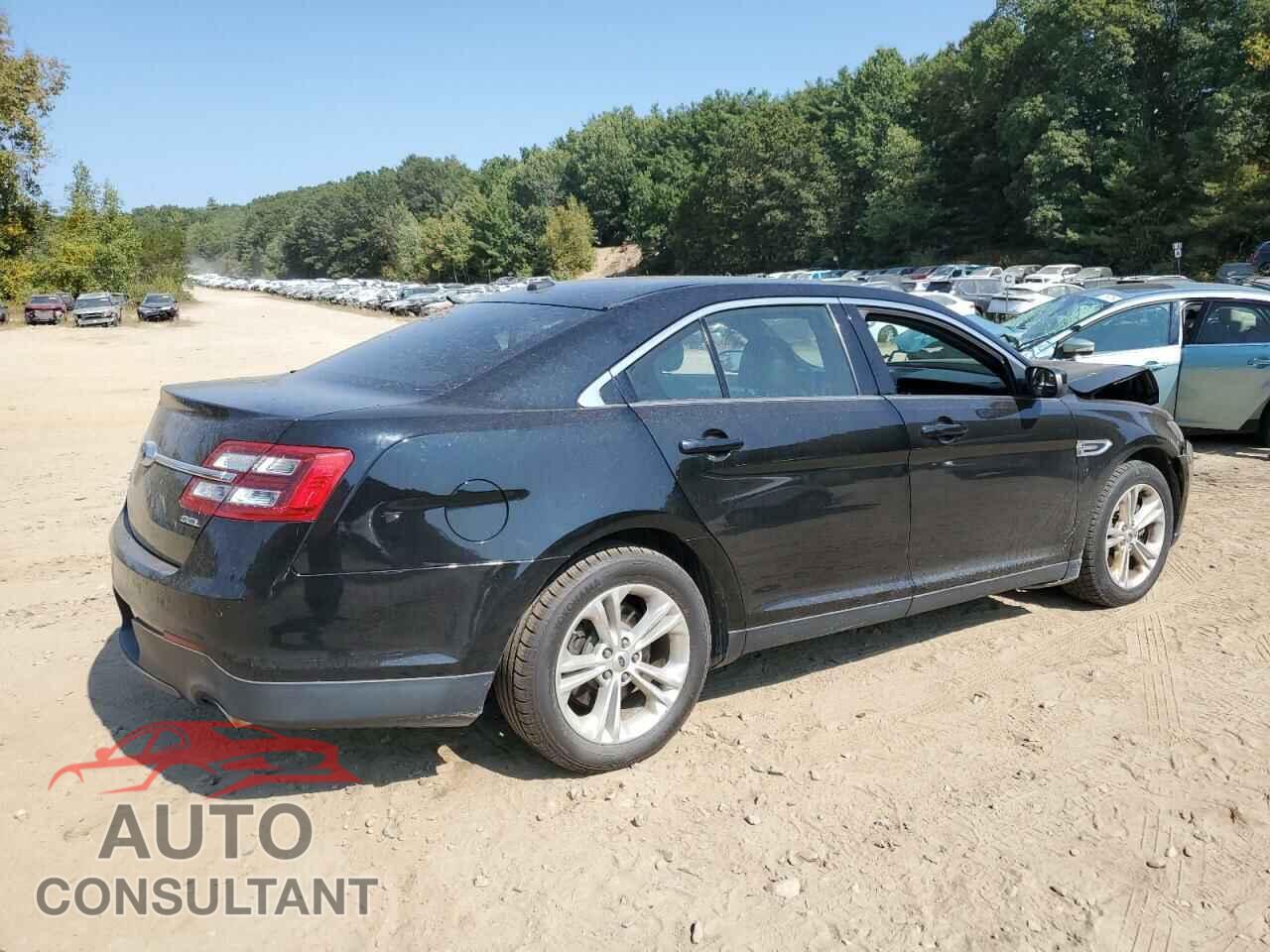 FORD TAURUS 2017 - 1FAHP2E86HG131807
