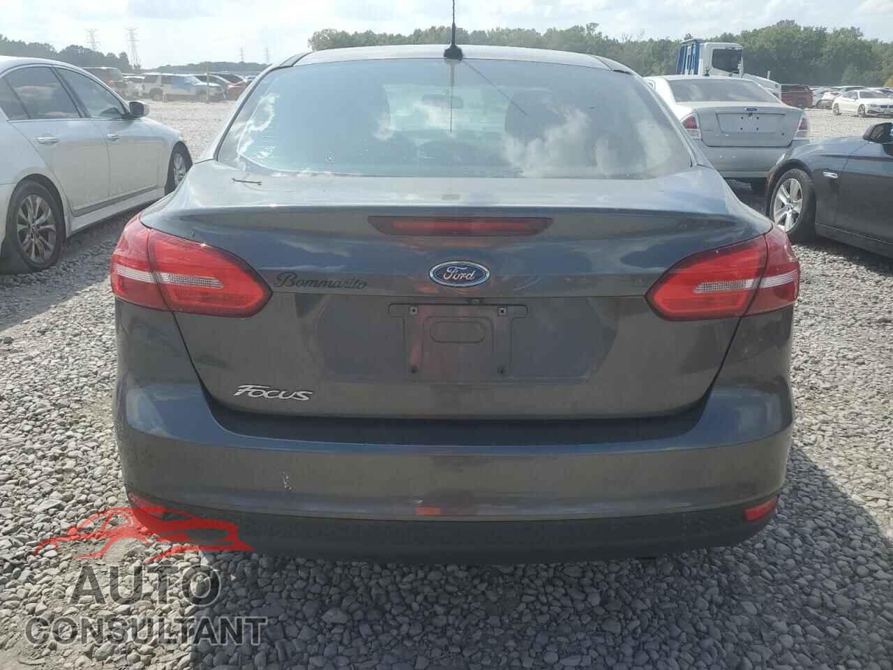 FORD FOCUS 2017 - 1FADP3E27HL214394