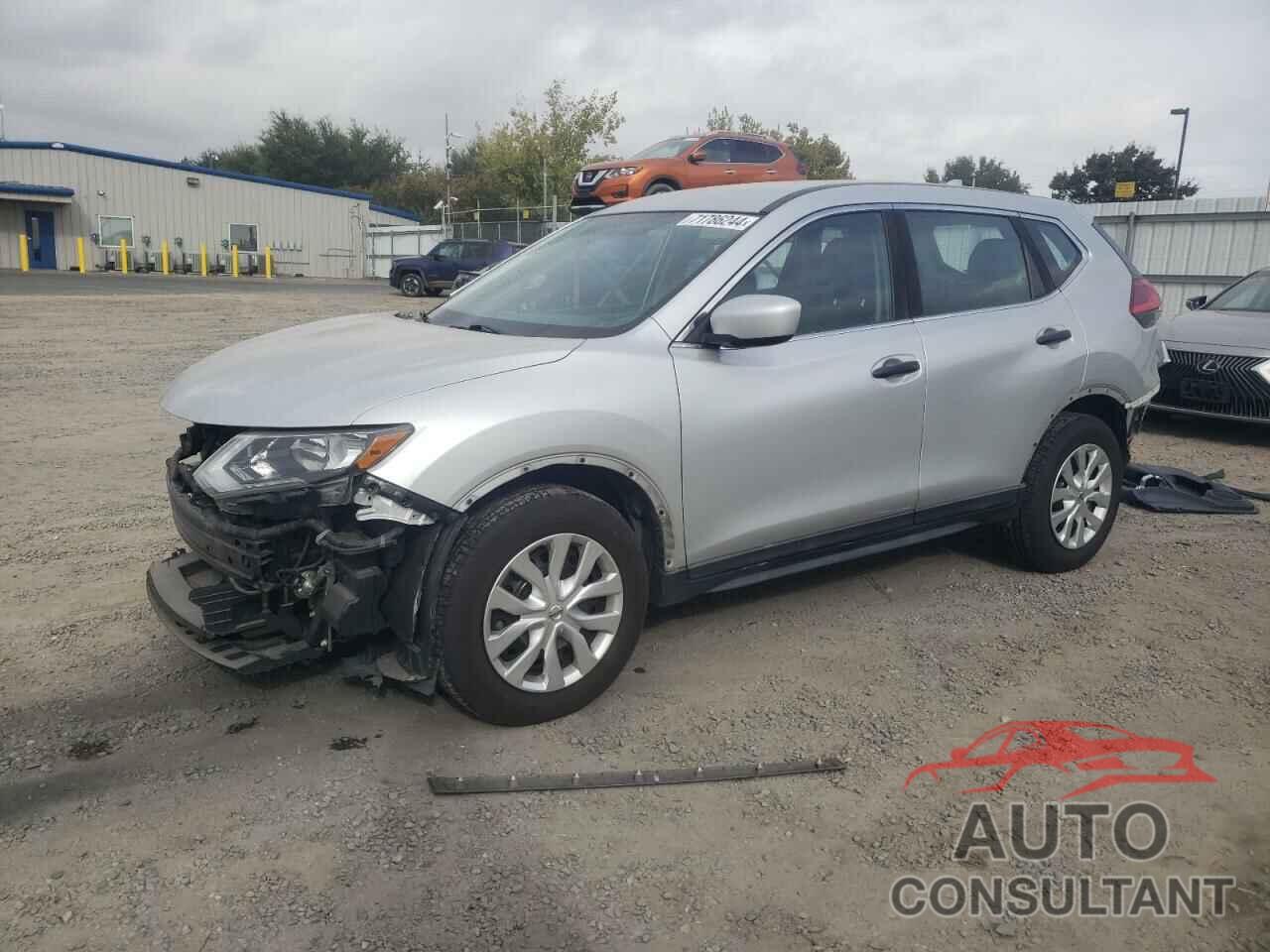 NISSAN ROGUE 2017 - KNMAT2MT2HP540819