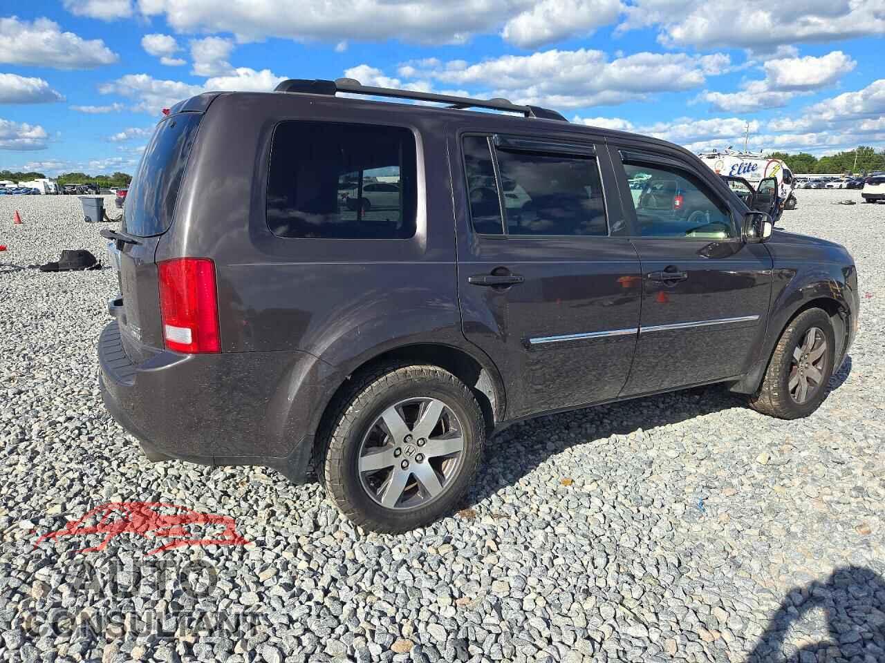 HONDA PILOT 2012 - 5FNYF4H96CB055134