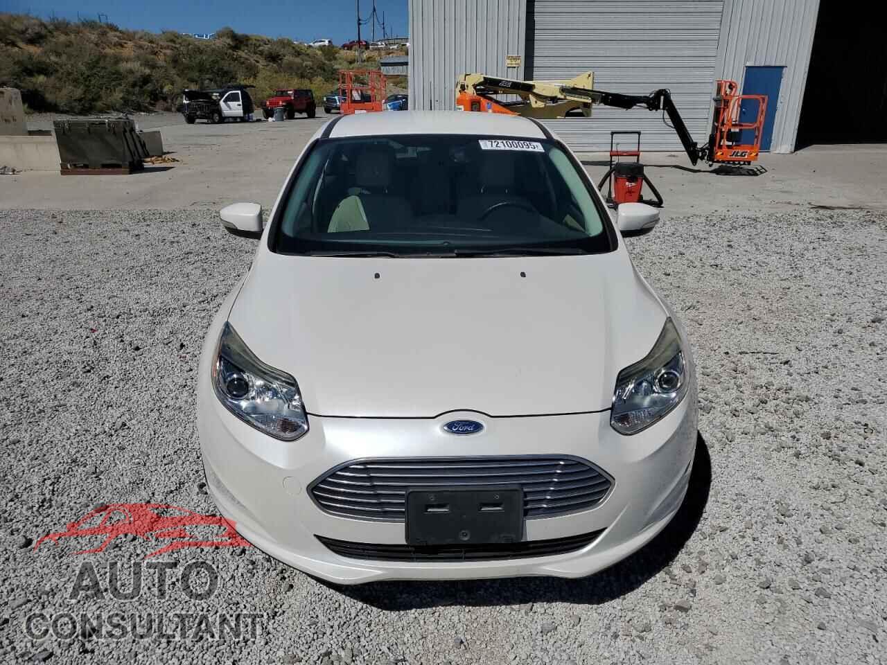 FORD FOCUS 2012 - 1FAHP3R49CL411590