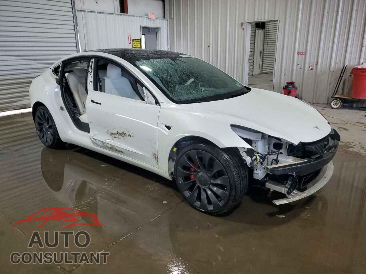 TESLA MODEL 3 2021 - 5YJ3E1EC2MF044645