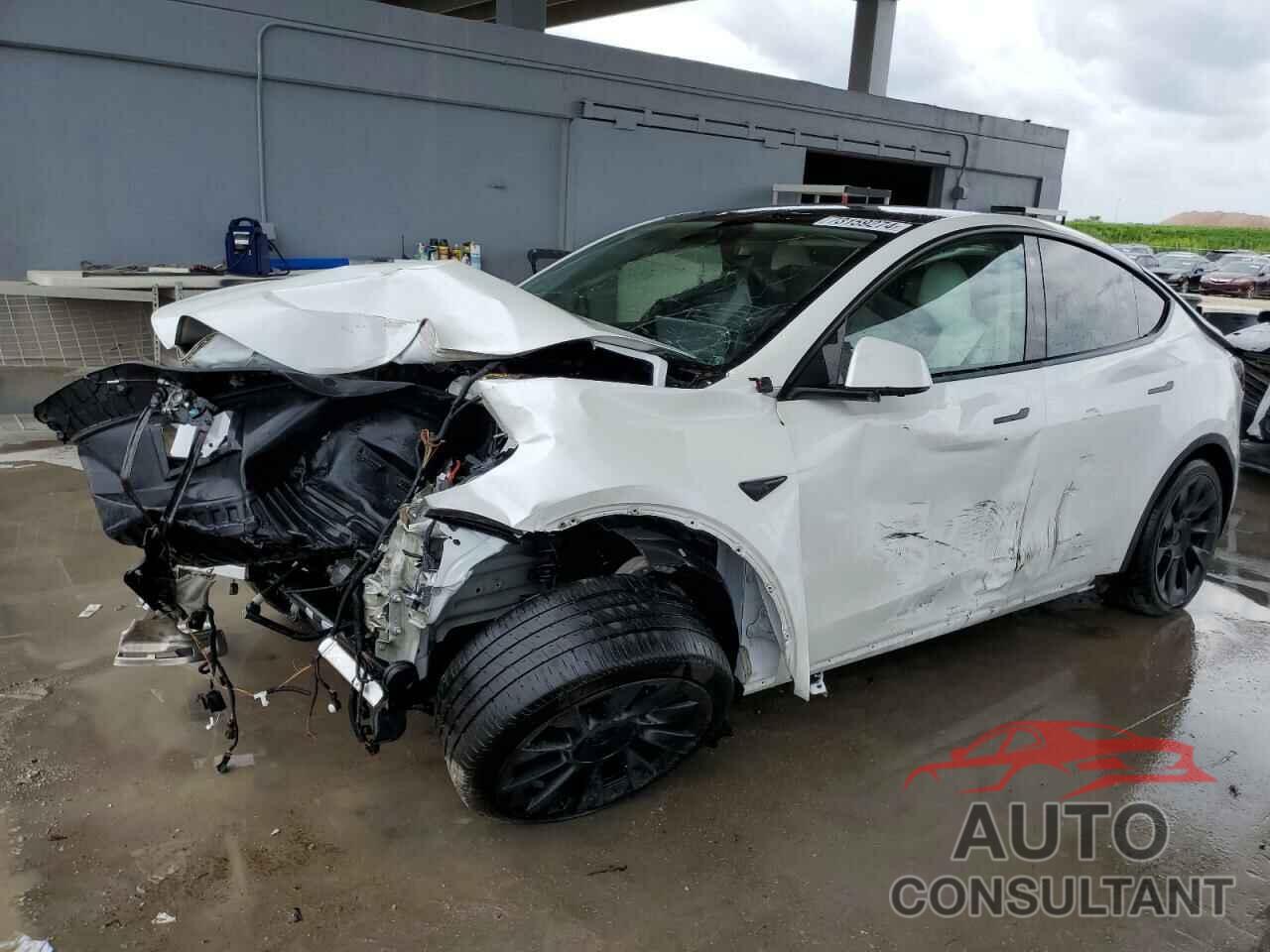 TESLA MODEL Y 2021 - 5YJYGDEE7MF138006