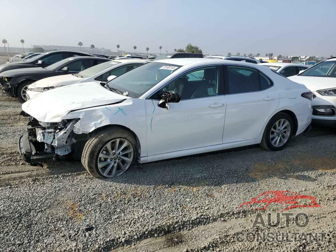 TOYOTA CAMRY 2024 - 4T1C11AK8RU869771