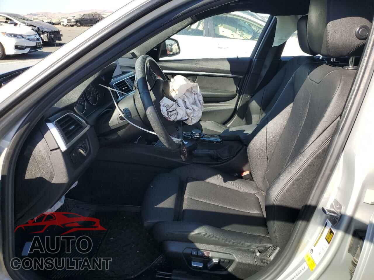 BMW 3 SERIES 2016 - WBA8E9G56GNU29888
