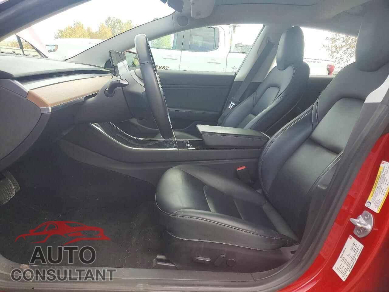 TESLA MODEL 3 2018 - 5YJ3E1EB6JF121732