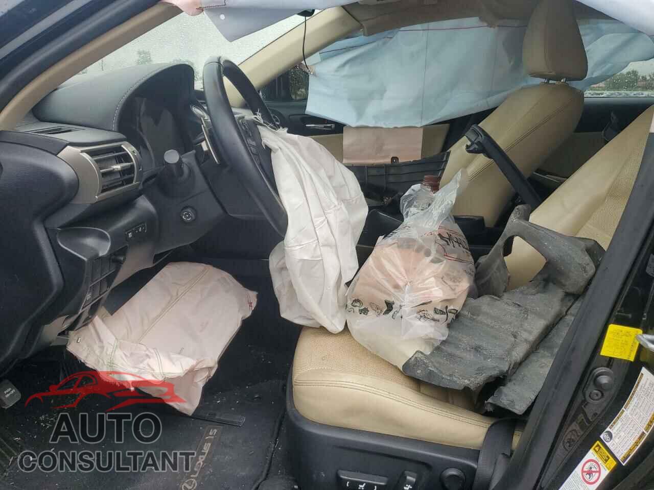 LEXUS IS 2014 - JTHCF1D2XE5014171