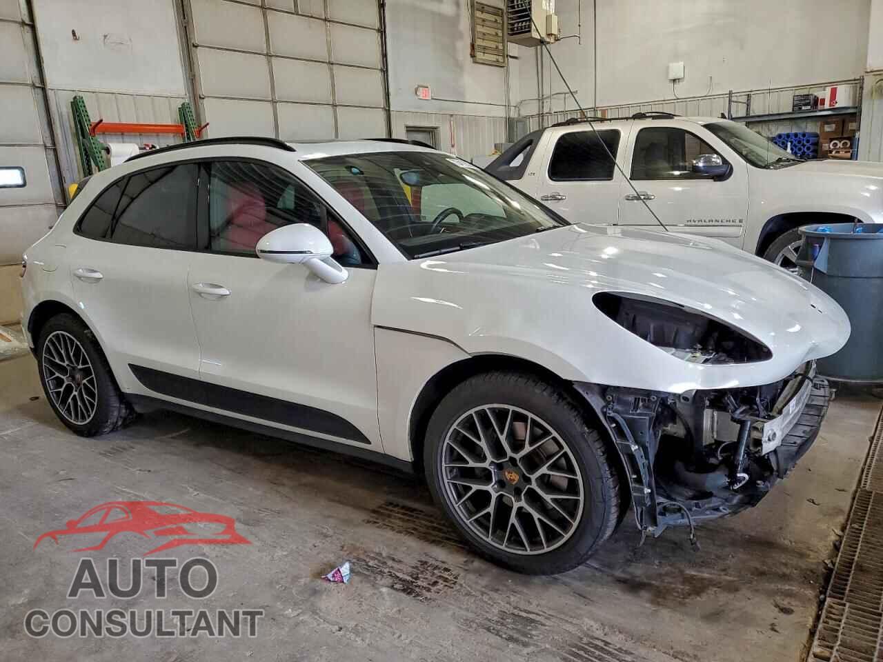 PORSCHE MACAN 2018 - WP1AA2A54JLB24052