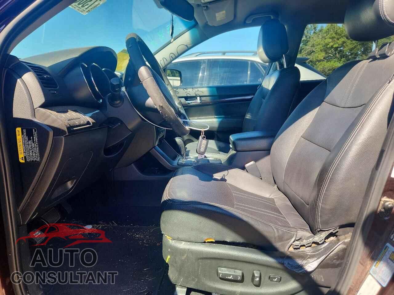 KIA SORENTO 2013 - 5XYKU4A63DG331663