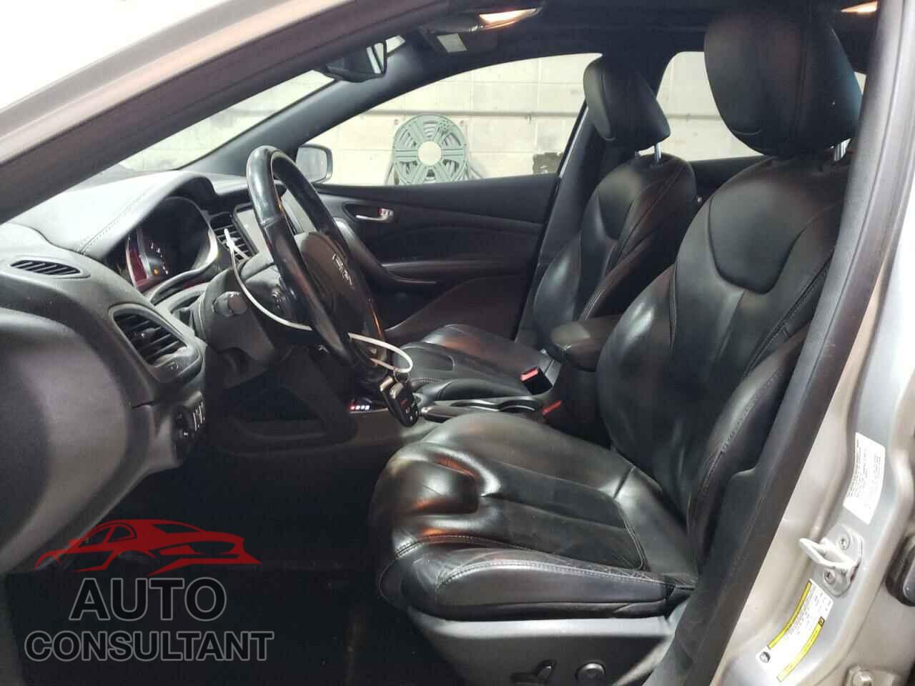 DODGE DART 2013 - 1C3CDFCAXDD176095