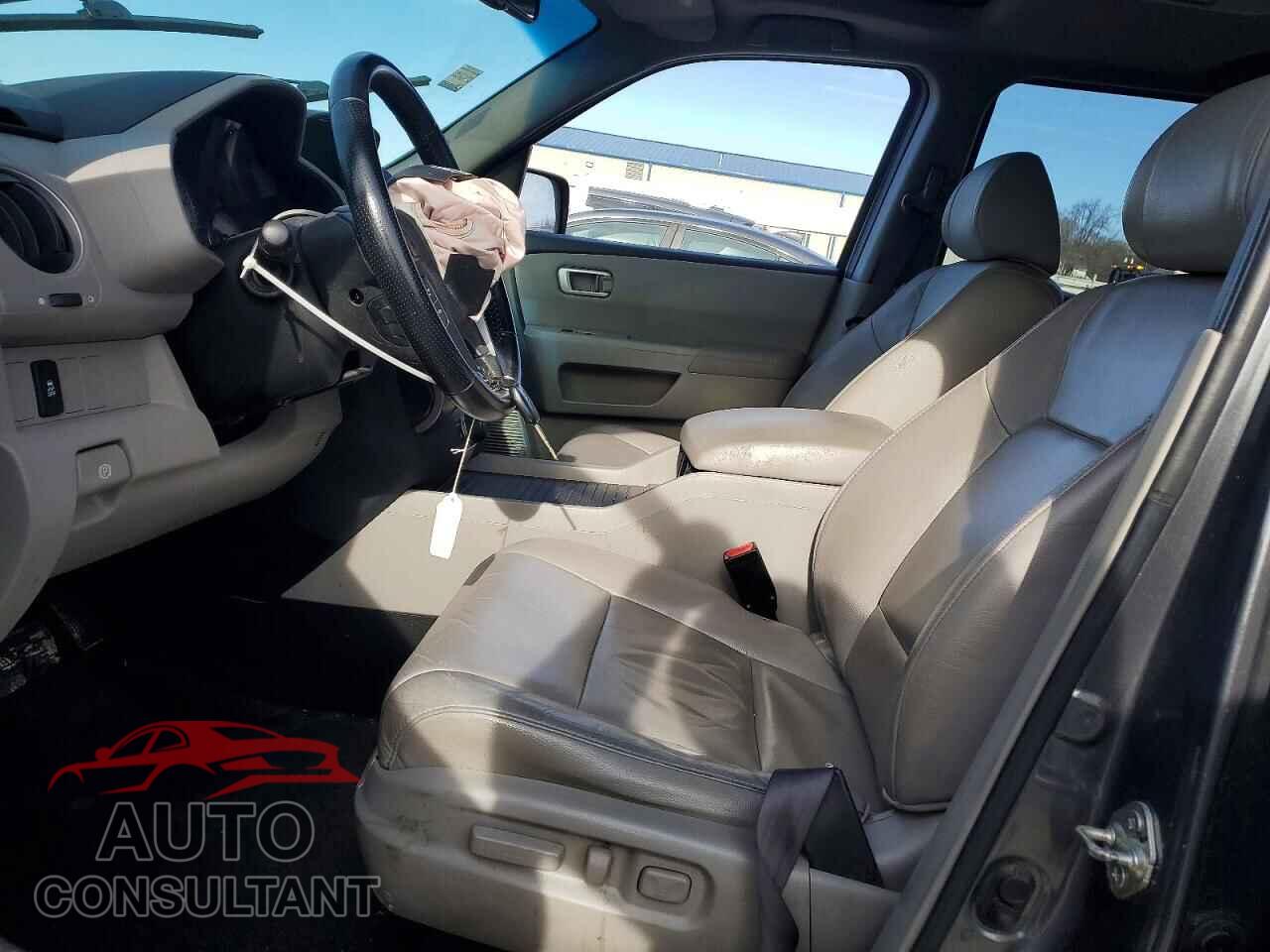 HONDA PILOT 2012 - 5FNYF4H67CB006577