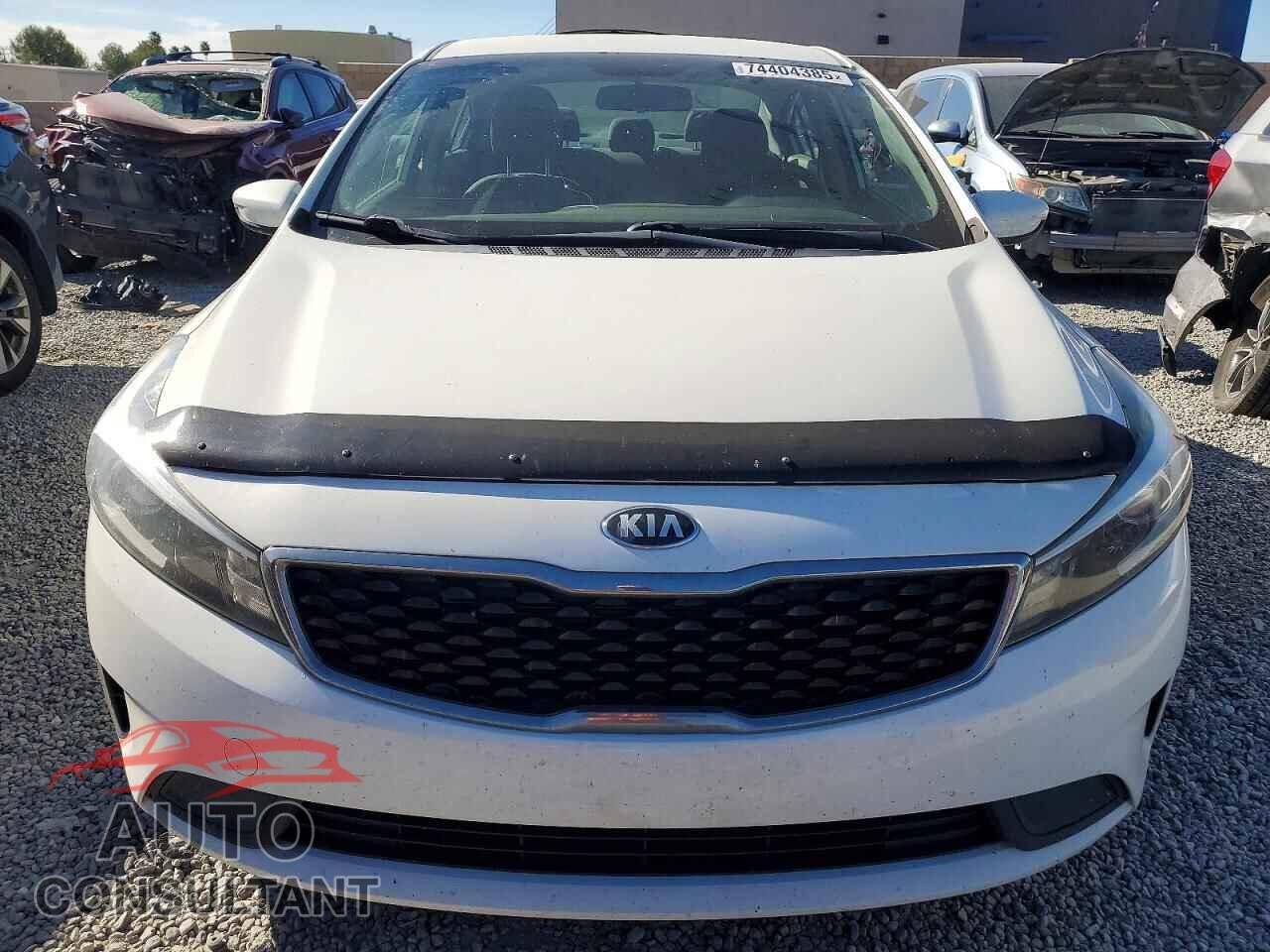 KIA FORTE 2017 - 3KPFK4A74HE103013