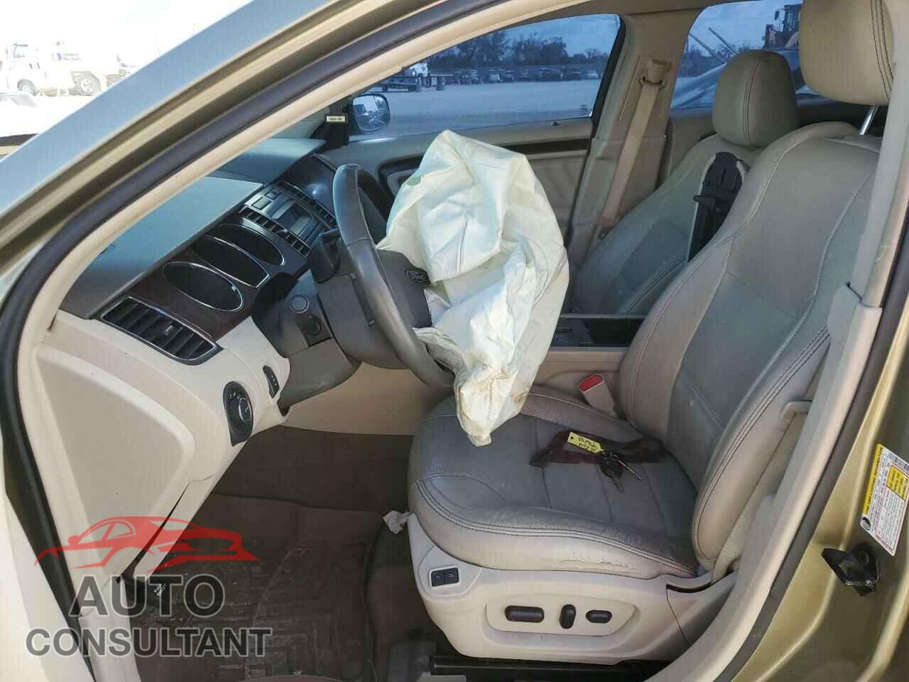 FORD TAURUS 2012 - 1FAHP2FW0CG129928