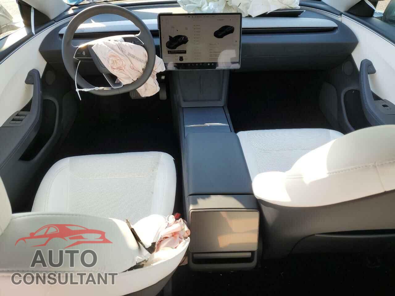 TESLA MODEL 3 2024 - 5YJ3E1EB7RF859907