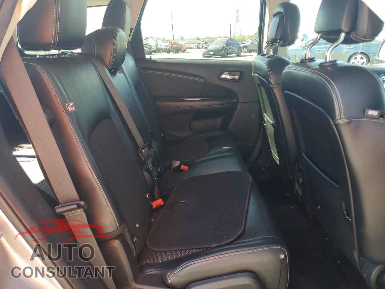 DODGE JOURNEY 2018 - 3C4PDCGGXJT195522